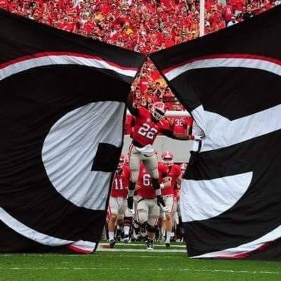 Meet your Posher, Lee - Picture 1 of 1